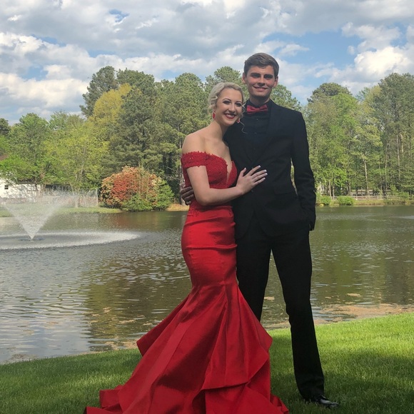 Red Formal Gown - Picture 3 of 8